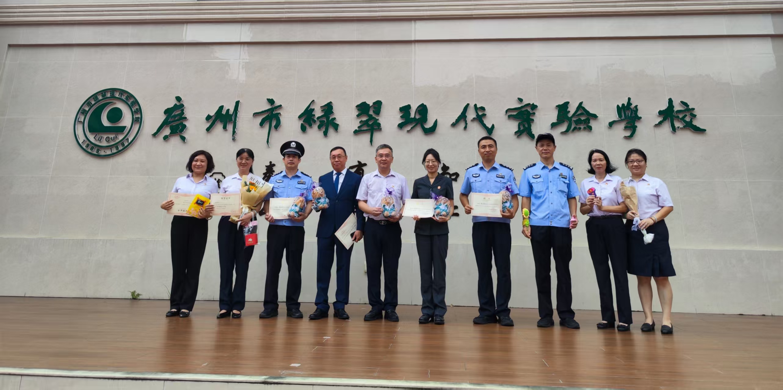 【公益行】律师走进校园,为青春护航,为法治筑基 【公益行】律师走进校园,为青春护航,为法治筑基